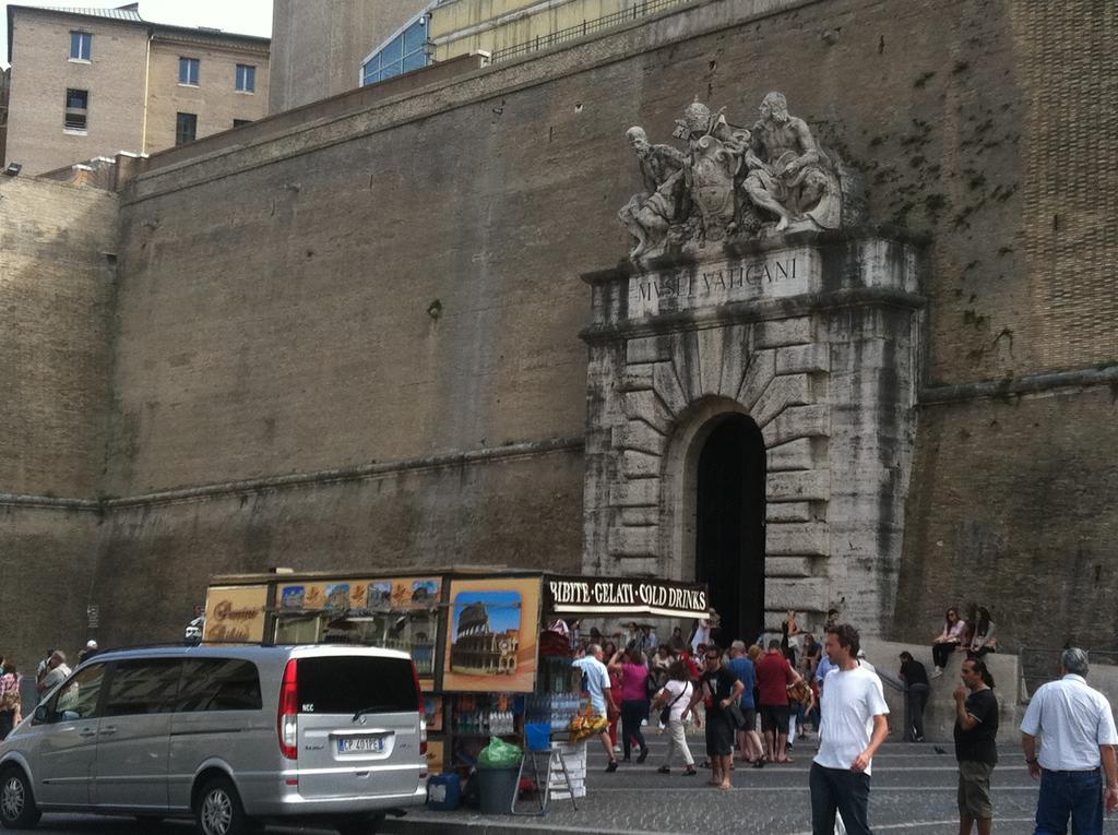 Appartement Una Notte Ai Musei Vaticani à Rome Extérieur photo
